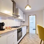 Magnifique Dans Le Centre-ville De Reims, Proche De La Gare Et Des Commodités Appartement