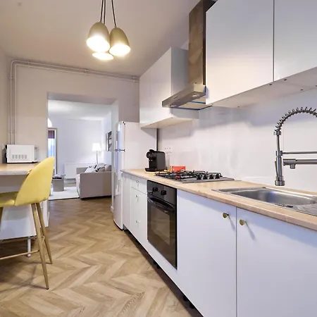 Apartment Magnifique Dans Le Centre-ville De Reims, Proche De La Gare Et Des Commodites Reims